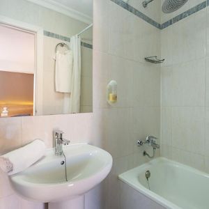 Habitación Económica con 2 Camas Individuales